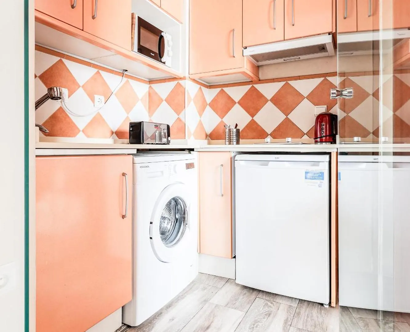 Fantastico Atico 2 Hab Y Gran Terraza Privada Apartment Seville 0*,  Spain