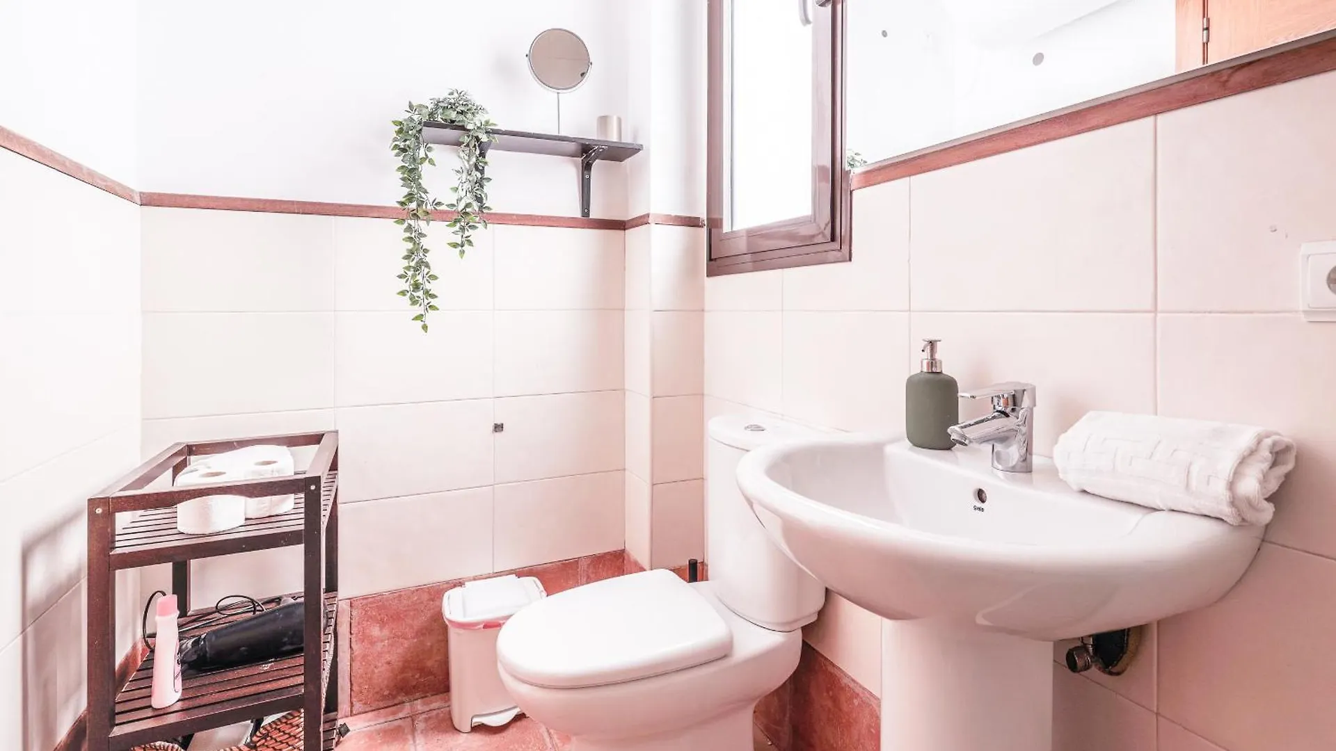 Fantastico Atico 2 Hab Y Gran Terraza Privada Apartment Seville